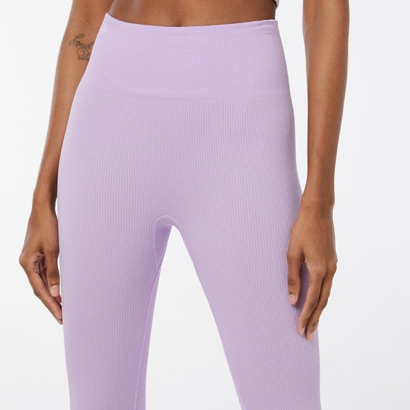 🌸 Ardene 🌸 pastel purple ribbed leggings - Picture 3 of 10